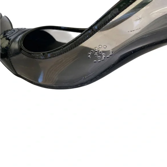 CHANEL Black Patent Leather & Clear PVC Cap Toe Pumps – Iconic CC Logo size 39 - Picture 6 of 12